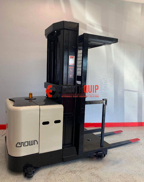 crown-sp3200-forklift-3_S50NC3SK23C3.jpg